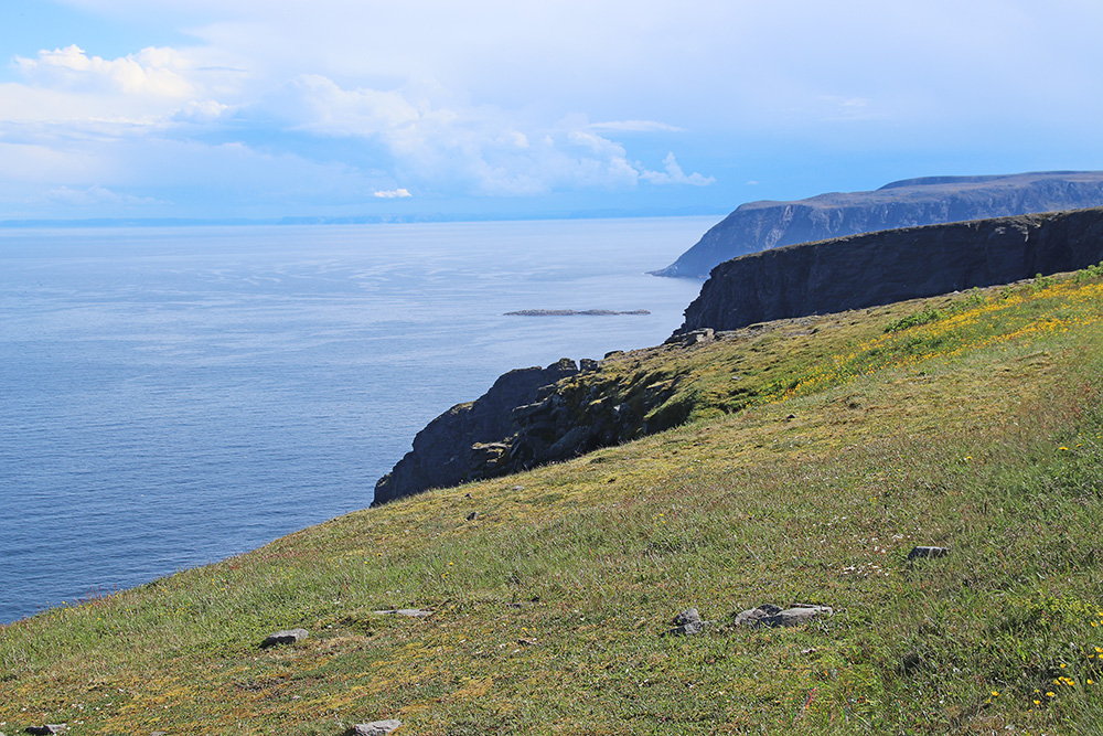 Norwegen - Nordkap mit Blick nach Osten auf Meer und Steilküste, Norbert J. Seifert