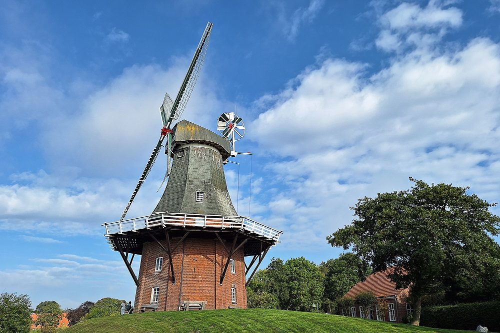 Norddeutschland - Windmühle in Greetsiel, Norbert J. Seifert
